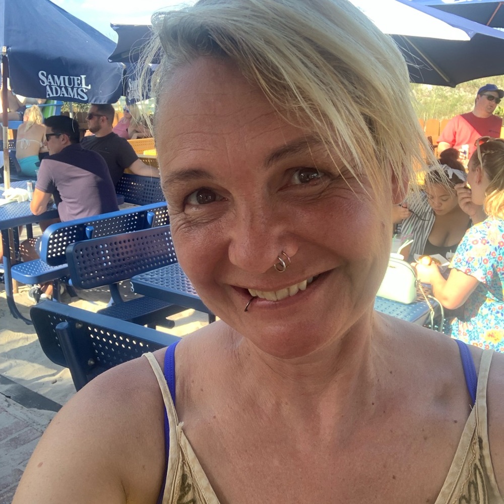 Meet your Posher, Lise